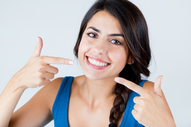 Clean teeth, coconut pulling method