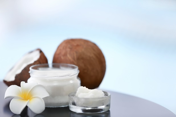 Makeup removal with the coconut oil – pros and cons. ✓ GLOV