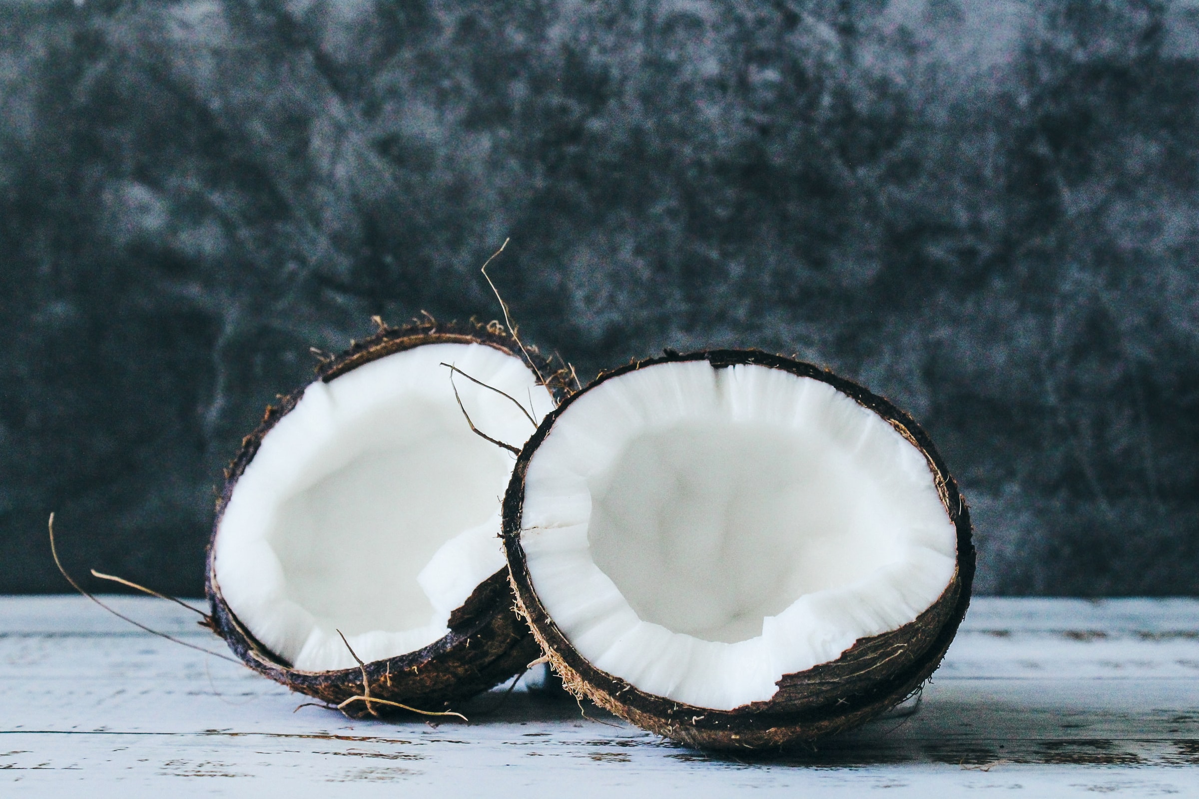 coconut benefits for under eye
