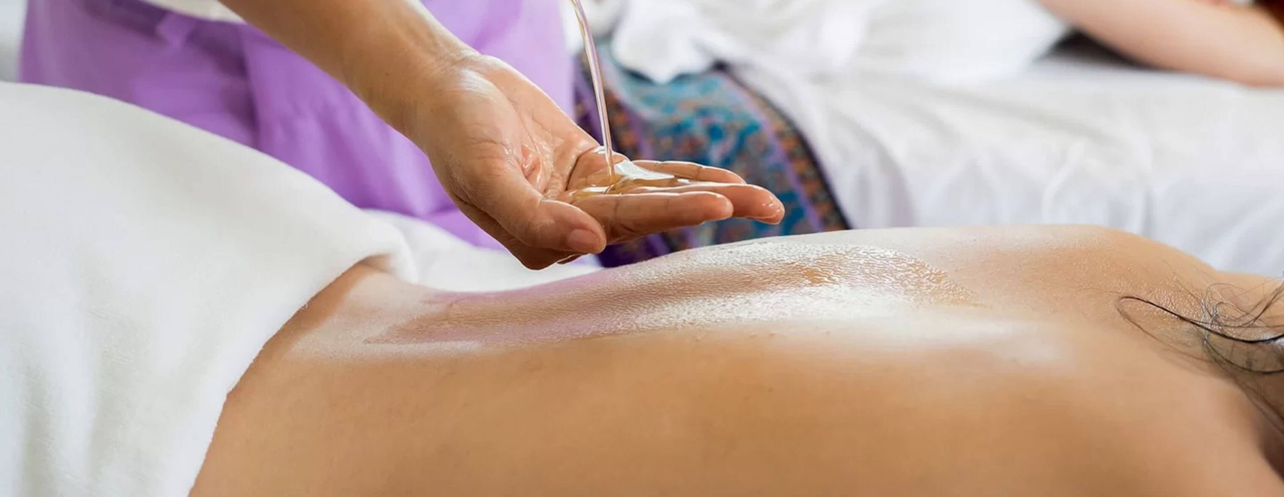 The Best Massage with Kapuluan Coconut Oil